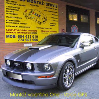 FORD MUSTANG